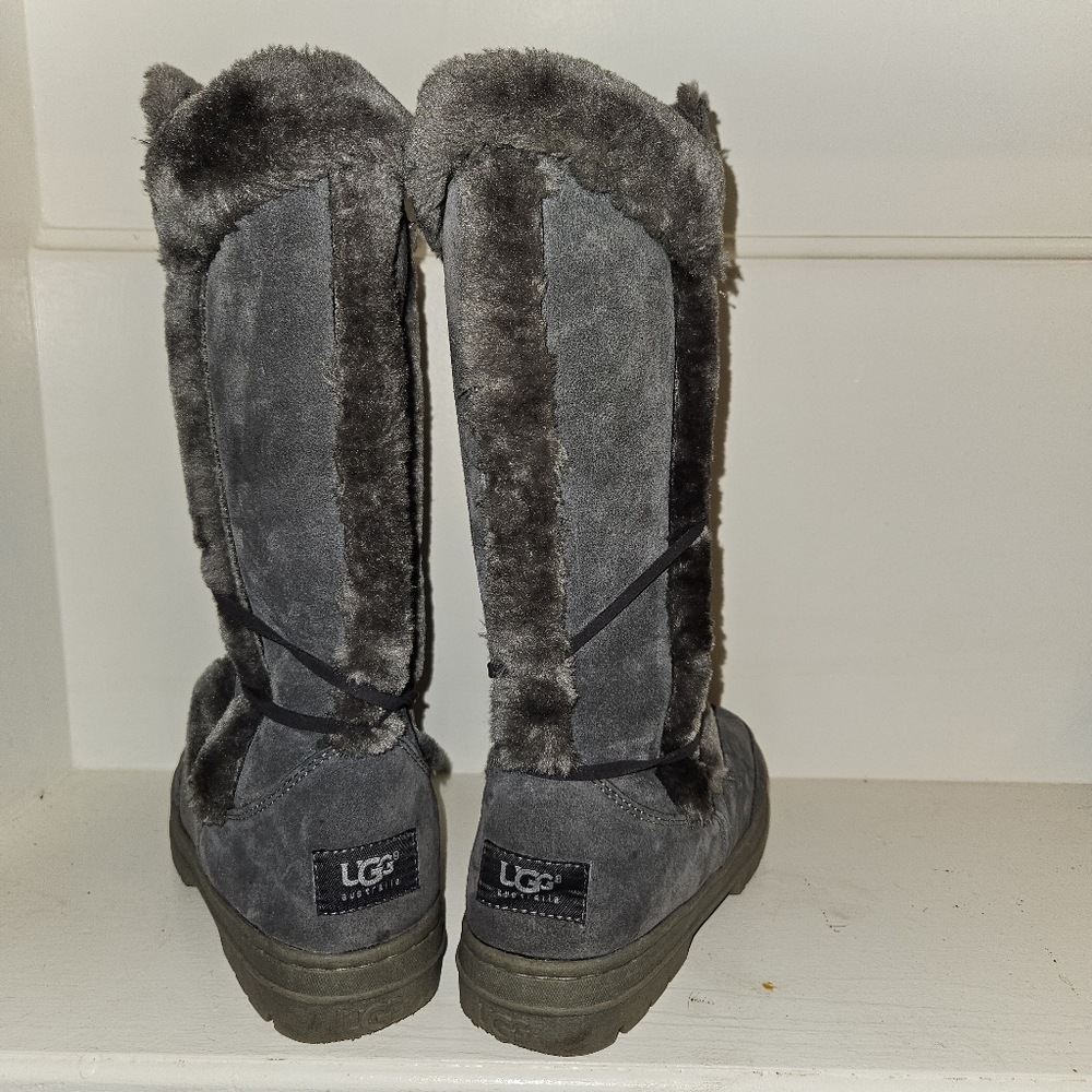 WOMEN'S AUTHENTIC UGGS ULTRA TALL GRAYl #5359 BOOTS SIZE 9 W/ BEADS - Picture 6 of 13